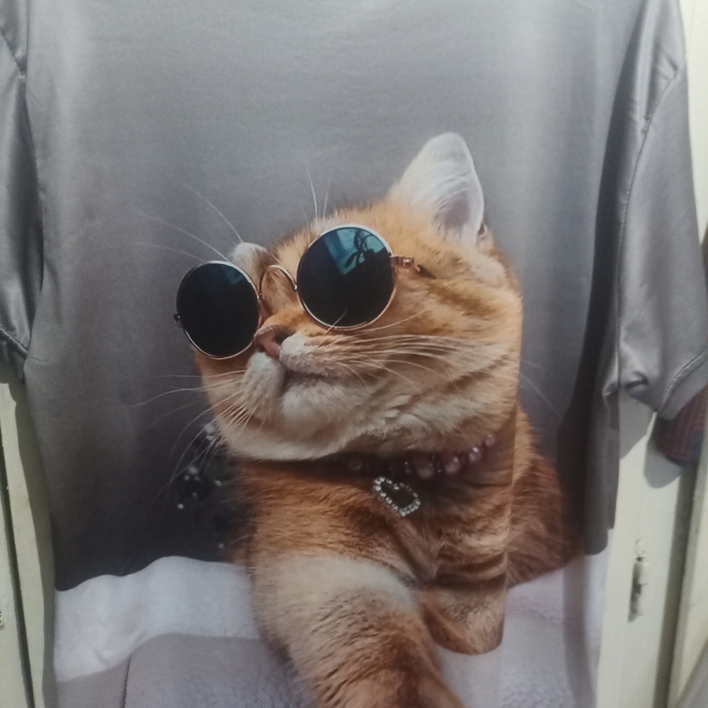 Med t shirt new